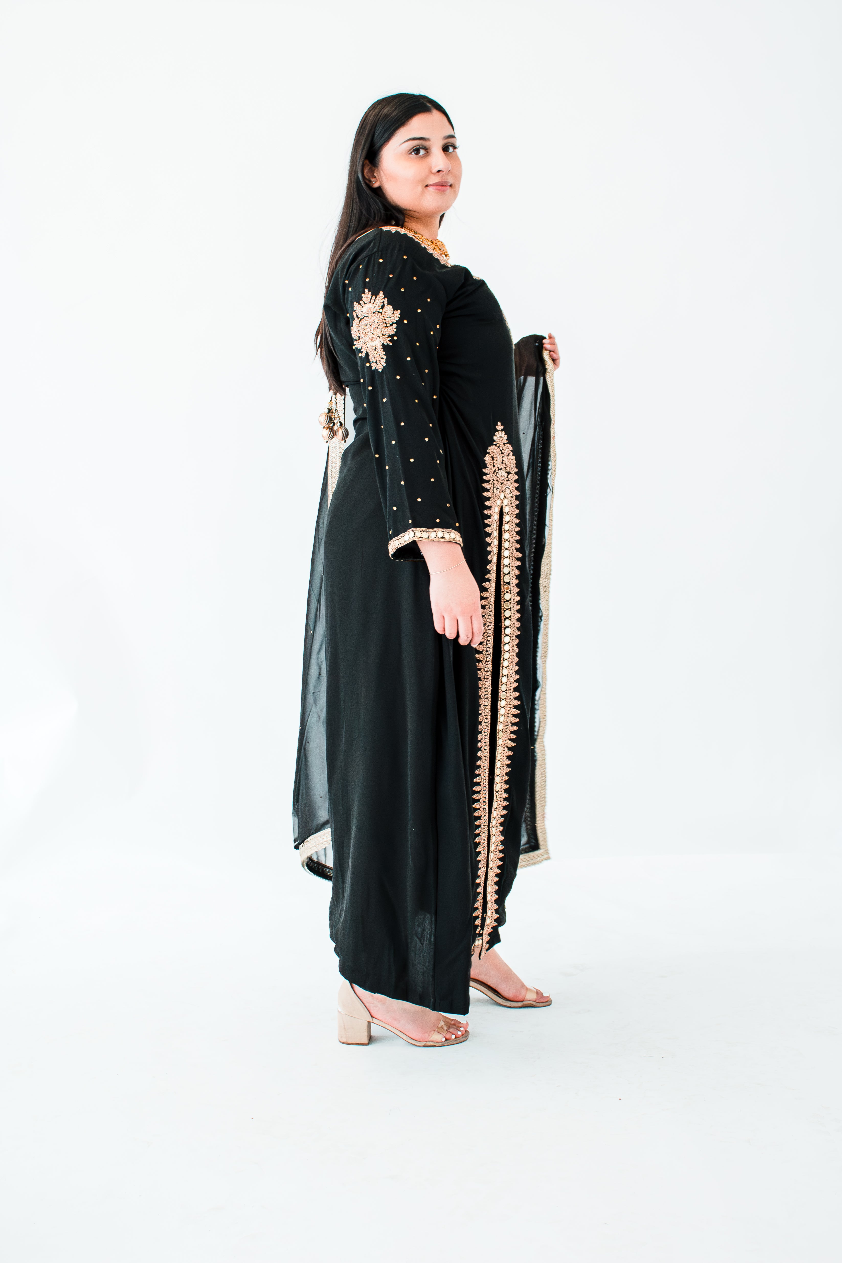 BLACK NOOR SUIT