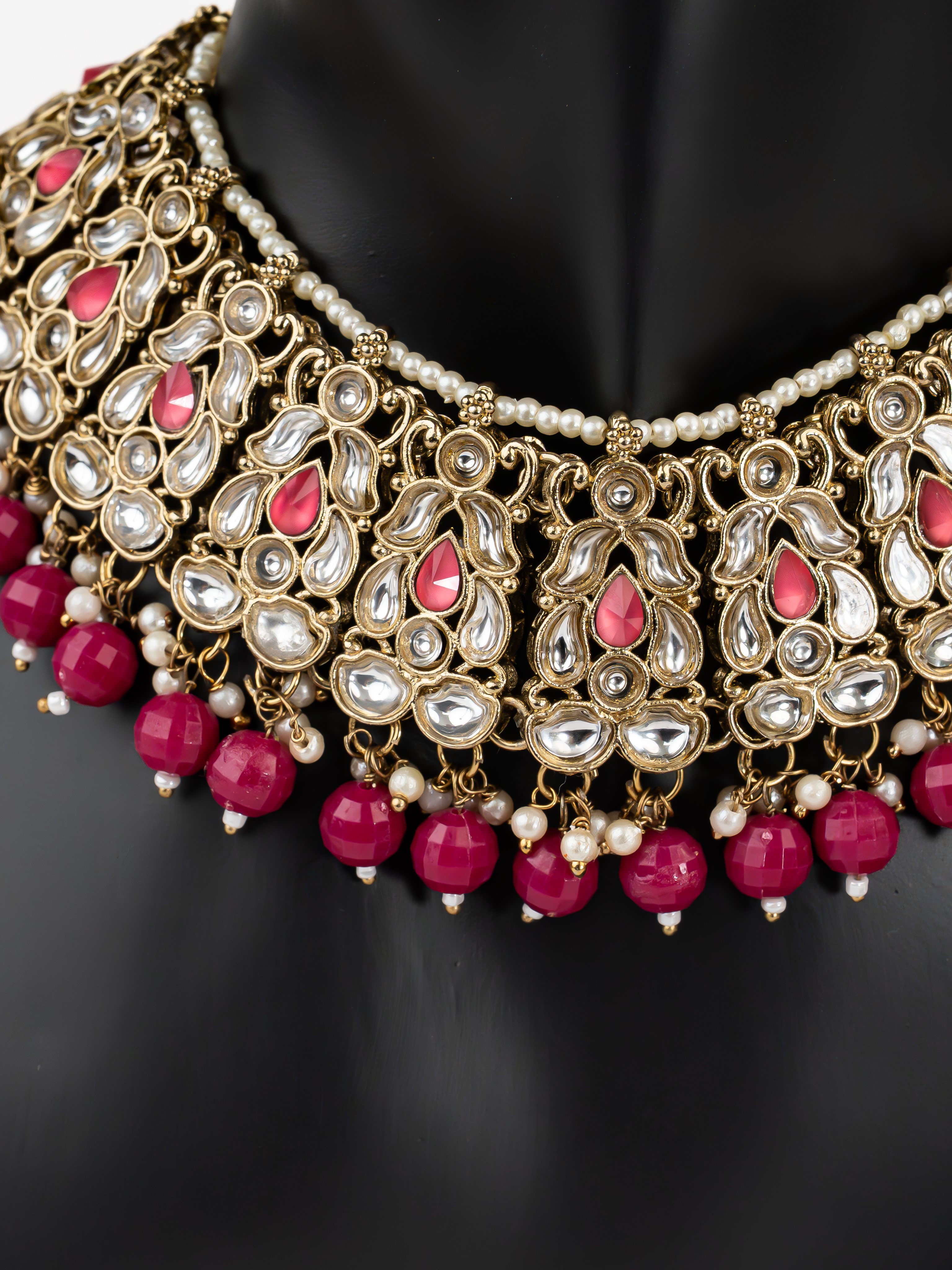 MAGENTA SAHA NECKLACE SET
