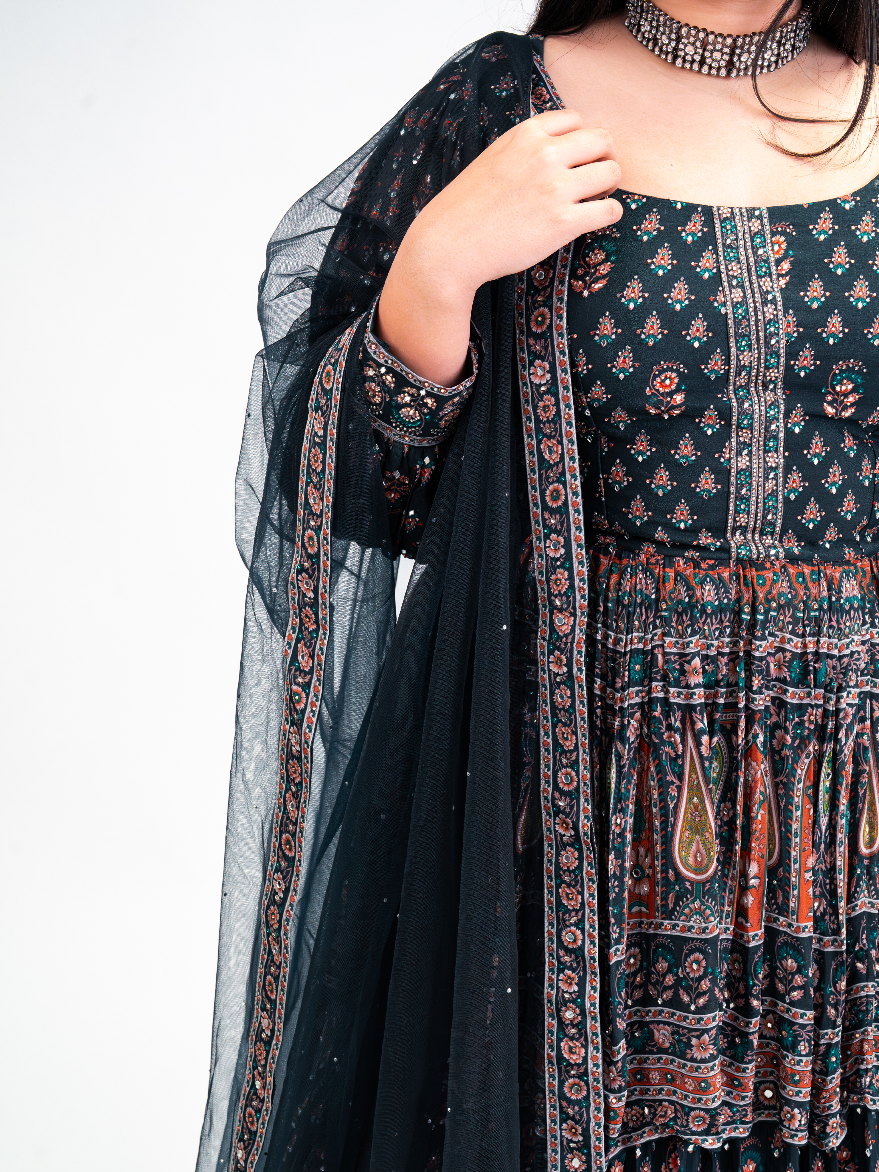 NAVY LEKHA LENGHA